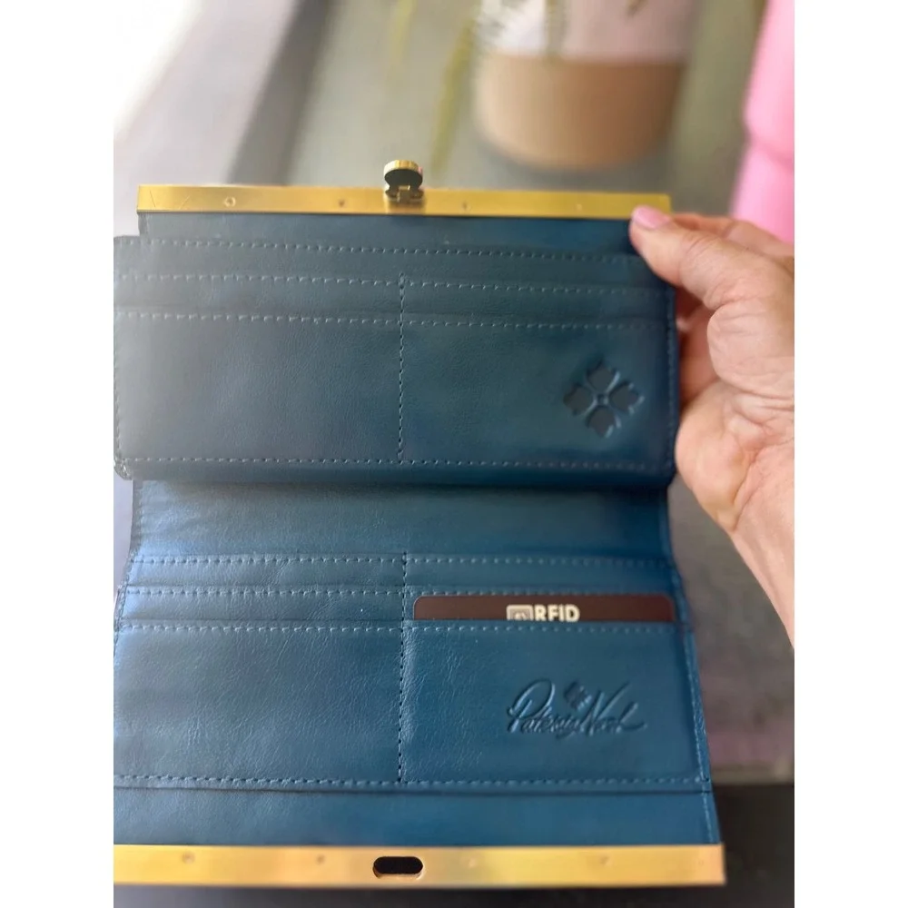 Patricia Nash Teal Floral‎ Leather Frame Wallet RFID 10 Card Slots NIB